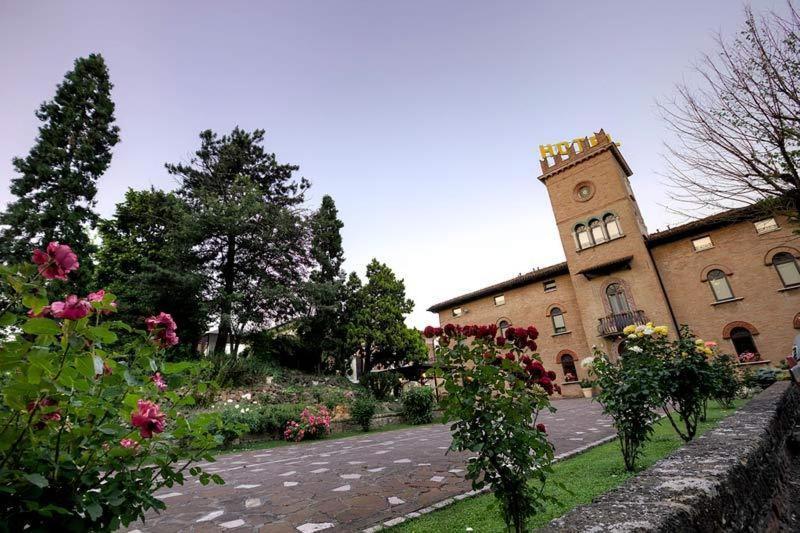 Hotel Castello Modena Esterno foto